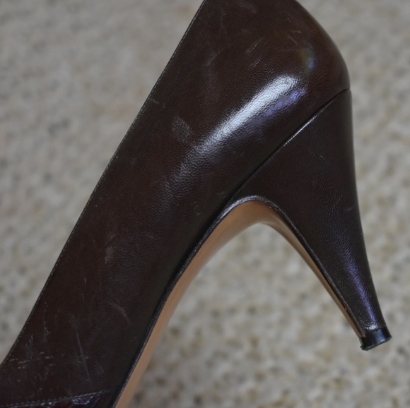Bruno Magli vintage brown textured heels - Picture 11 of 12